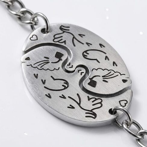 Otter Keychain سلاسل مفاتيح مطابقة مضحكة للأزواج من الفولاذ المقاوم للصدأ الكرتون مطابقة سحر قضاعة البحر للزوجين الصداقة الذكرى السنوية الخطوبة هدية عيد الحب in Kuwait