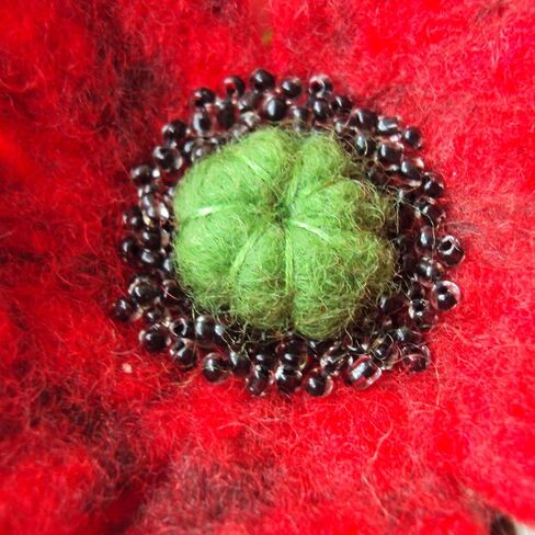 Red Poppy Pin Brooch Handmade Felted Wool Flower Jewelry Sweater Shawl Clip Gift for Women Traditional Ukrainian Jewelry Remembrance Day Red Floral Brooches Bohemian Large Collar Brooch in Kuwait