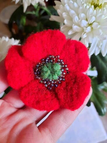 Red Poppy Pin Brooch Handmade Felted Wool Flower Jewelry Sweater Shawl Clip Gift for Women Traditional Ukrainian Jewelry Remembrance Day Red Floral Brooches Bohemian Large Collar Brooch in Kuwait