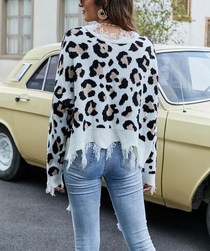 chouyatou Women's Cute Y2k Ripped Sweater Frayed V-Neck Loose-Fit Floral Knitted Pullover Crop Top in Saudi Arabia