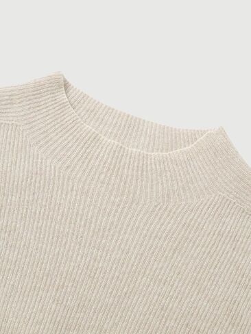 Women’s Soft Shimmer Cashmere Crewneck Sweater, Skin-Friendly Lightweight Knit Pullover for Comfortable Daily Wear in Saudi Arabia