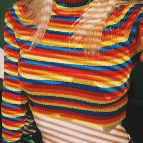 سترة نسائية ذات ياقة مدورة وأكمام طويلة مخططة بألوان قوس قزح مناسبة للخريف والشتاء in Kuwait