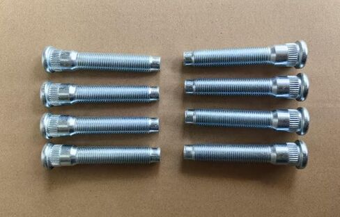 8pcs 9/16-18 Rear Serrated Wheel Lug Stud Bolts 610-303 3.28 in. UHL Replacement for 1985-2004 Ford F-250, 1985-1997 F-350, 87-04 E-350 Econoline, 00-04 E-450 in Saudi Arabia