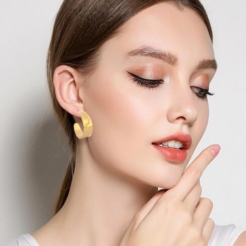 18K Gold Plated Hoop Earrings for Women Chunky Huggie Earrings Minimalist Gold Jewelry Valentine's Day Gift for Girlfriend Wife in Saudi Arabia
