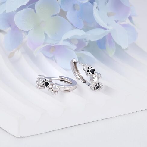 أقراط مطبوعة بمخالب للنساء، أقراط على شكل جرو أسود على شكل كلب أو قطة، أقراط دائرية لطيفة على شكل حيوانات حلوة، قطارة صغيرة، أقراط هوجي لعيد الميلاد، ثقب المجوهرات، هدايا in Kuwait