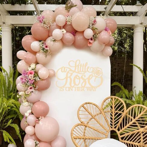 لافتة خشبية صغيرة على طريقها، ديكورات حمام الطفل، ديكور حفلات بموضوع الورد، زينة عيد الميلاد الأول للفتيات، لوازم الحفلات الأولى in Kuwait