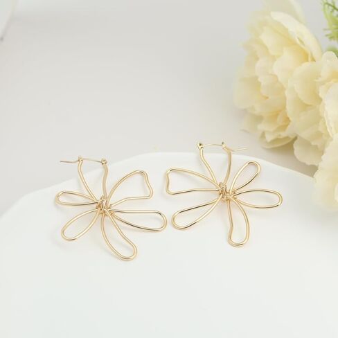 Large Gold Wire Frame Flower Hoops Earring Big Statement Flower Earrings For Women Lightweight Trendy Floral Earrings For Women in Saudi Arabia
