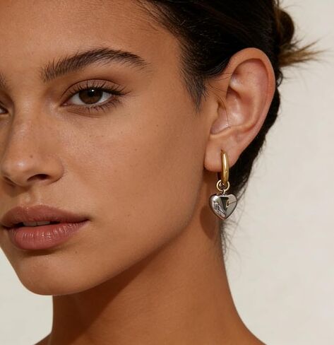 أقراط على شكل قلب معدني مضادة للحساسية للنساء، أقراط دائرية عتيقة من الفولاذ المقاوم للصدأ مطلية بالذهب عيار 18 قيراطًا من الذهب والفضة، مجوهرات بسيطة خفيفة الوزن، هدايا عيد الفصح لها in Kuwait