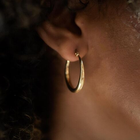 أقراط طارة ذهبية من صنع نامي للنساء، أقراط دائرية كلاسيكية مطلية بالذهب، مجوهرات خفيفة الوزن لا تسبب الحساسية للارتداء اليومي in Kuwait