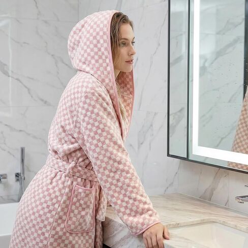 Checkered Hooded Bathrobe for Women, Coral Fleece Quick Dry Soft Absorbent Plush Y2K Robe in Saudi Arabia