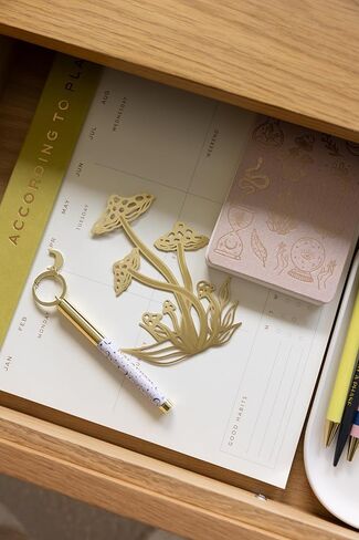 DesignWorks Ink Brass Landmark ، السيد Slithers in Kuwait