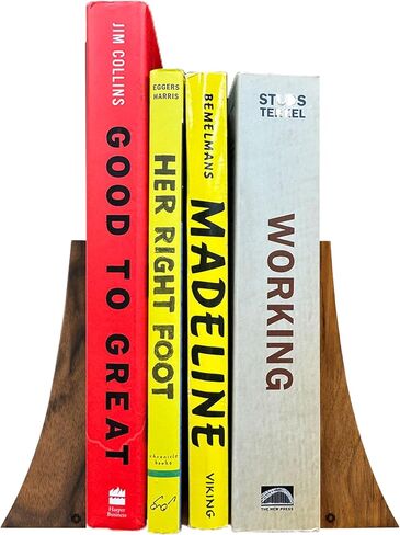 Tilisma Bookends ، Walnut Wood with Metal Base - حاملان للكتب المصنوعة يدويًا للكتب الثقيلة - الملحقات المزخرفة لتنظيم رف الكتب وعرضها in Kuwait