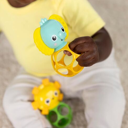 يبدأ مشرق من Oball Easy-Grasp Rattle Bepa Free Infant ، مجموعة Baby Ball & Teether ، حديثي الولادة في العمر وأعلى ، 4 بوصات in Kuwait