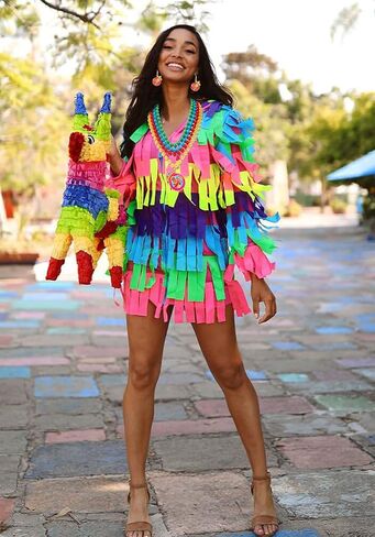 Cinco de Mayo Fiesta Netclaces أقراط مكسيكية Sombrero Cactus Charm Dangle Accound Arrings بيان قلادة بلاستيكية ملونة بالخرز متعة تاكو تاكو يوم الثلاثاء زخرفة أزياء حفل العيد في المهرجان المكسيكي. in Kuwait