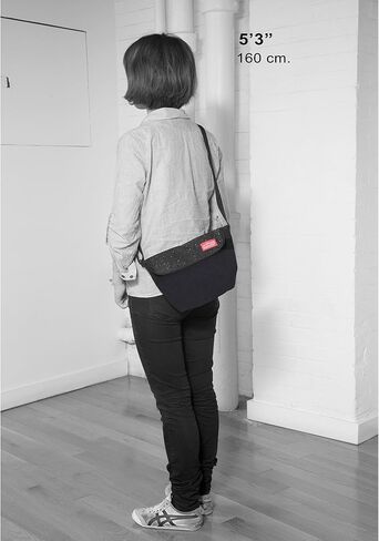 Manhattan Portage Midnight Mini NY Messenger Bag With Zip Pocket And Spacious Compartment Water Resistant Cordura 1000D (Black) in Kuwait