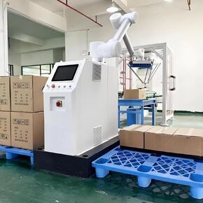 Column Palletizer Machine Flexible Cobot Palletizer Intelligent Robotic Palletizer Machine for Pick and Place Carton and Bag Stacking Small Business Packaging and Warehouse Automation in Kuwait