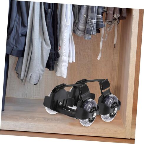 زوج واحد من أحذية التزلج على الجليد بعجلات دوارة متوهجة أحذية تزلج للأطفال بعجلتين وعجلات كعب متوهجة وعجلات مع عجلات أحذية دوارة للأطفال من مادة PVC in Kuwait