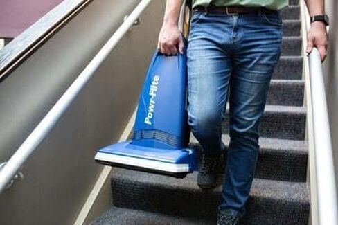 المكنسة الكهربائية التجارية Powr-Flite Rigel Pro - آلة تنظيف عالية الأداء للاستخدام الاحترافي. أدوات مدمجة، فلترة 3 مراحل، أزرق، PV100-W14-U in Kuwait