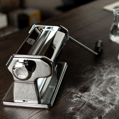 Marcato Atlas 180+ Premium Fresh Pasta Machine in Anodized Aluminium with 4 Sizes | Lasagne, Fettuccine, Tagliolini and Spaghetti, Made in Italy, AT-180-VCLS-PRM in Kuwait