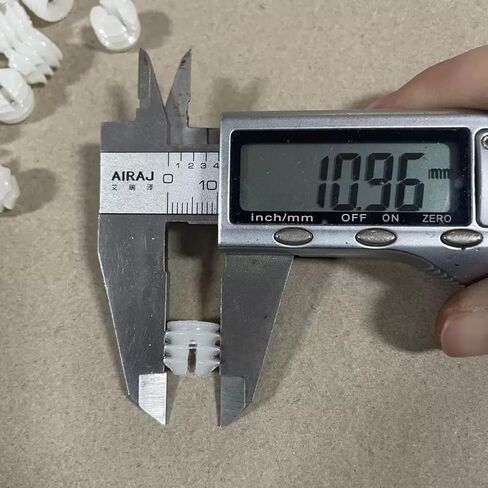 100 قطعة وتد بلاستيكي أبيض للأثاث المفصلي وتد إدراج 0.34 "x 0.39" خزانة الباب المفصلي المسامير لتوصيلات الأثاث in Kuwait