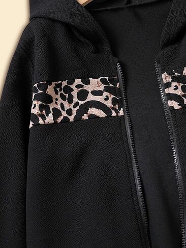 بدلة رياضية غير رسمية للفتيات مكونة من 3 قطع بغطاء للرأس وأكمام قصيرة ورسوم على شكل قلب وسروال رياضي أطقم سراويل رياضية لعمر 8-14 سنة in Kuwait