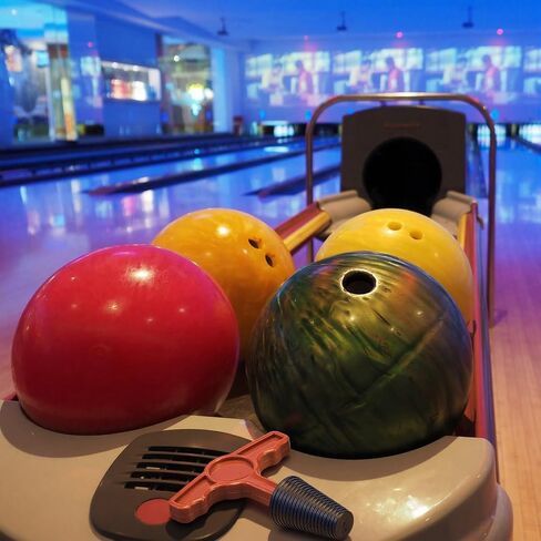 2 حزمة البولينج قبضة مجتذب شريط البولينج إدراج التبديل إزالة قفل أداة الإبهام لصالح الملحقات البولينج للرجال النساء in Kuwait