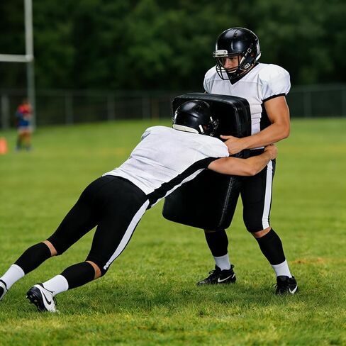 وسادات كرة السلة للتدريب - معدات تدريب وسادة حجب كرة القدم بمقابض، 24 بوصة × 16 بوصة درع إسفنجي أكثر نعومة وكثافة لللاكروس والهوكي والفنون القتالية - وسادة ركل الدمية. (1 قطعة) in Kuwait