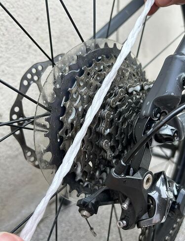 Gear Floss Microfiber Cleaning Rope plus lubricating cream,For cleaning hard-to-clean areas like bicycle transmission pulleys,3D printer lead screws,etc.(40 microfiber ropes,4 grams lubrication) in Kuwait