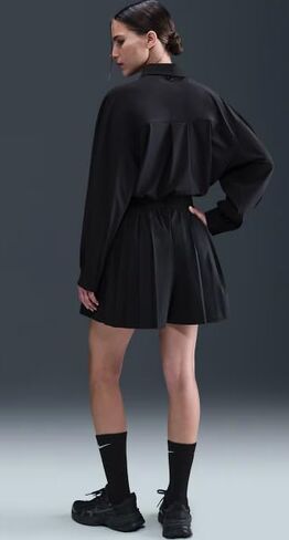 شورت نايك 24.7 بيرفكت ستريتش للسيدات ذو ثنيات عالية الخصر وفضفاض بتقنية Dri-FIT in Saudi Arabia