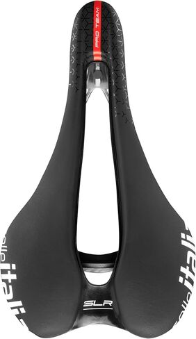Selle Italia SLR Boost PRO Team Kit Carbon Superflow - Leichter Rennradsattel mit Carbon-Schienen، تقنية Superflow، تصميم مريح in Saudi Arabia