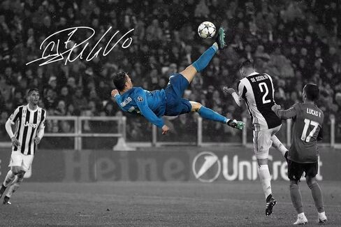 YHSGY ronaldo poster Canvas Unframed 12x18 inches Soccer Star for Boys Bedroom Walls Wall Poster Motivational posters for room aesthetic in Saudi Arabia