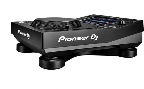 Pioneer DJ XDJ-700 Compact Digital Player in Saudi Arabia