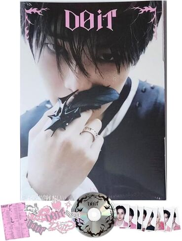 Stray Kids Do It SKZIT TAPE Accordion [I.N Ver.] كتاب صور + قرص مضغوط + بطاقة صور + صورة هوية + مجموعة ملصقات رسومية in Kuwait