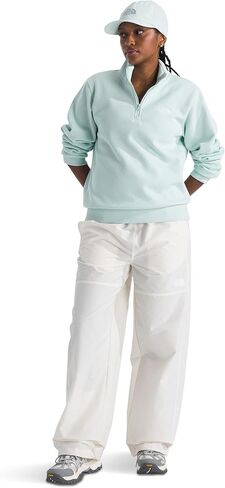 The North Face Evolution Embroidered 1/4 Zip in Saudi Arabia