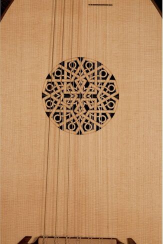 Roosebeck Deluxe 7-Course Lute w/Gig Bag in Saudi Arabia