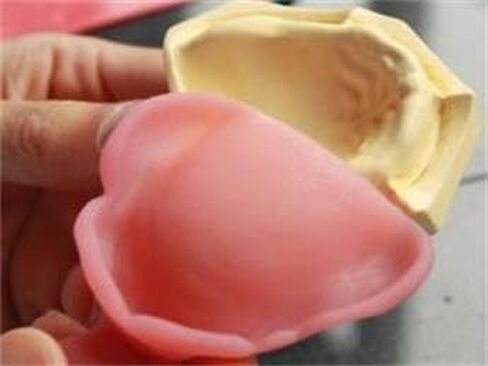 Dental Creations, Ltd. - Wonder Light Cure Tray in Kuwait