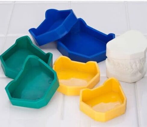 Dental Base Model Formers Kit Medium 6 Pcs/Set Green Silicone Plastic Dental Impression Tray Moldel Set (MF-M) in Saudi Arabia