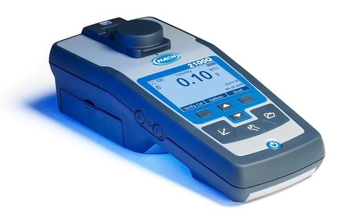 مجموعة أدوات قياس التعكر المحمولة Hach 2100Q (EPA) مع USB ووحدة الطاقة، ومقياس التعكر لقياس التعكر وتحليل المياه، واختبار جودة المياه مع حقيبة حمل للحقول والنباتات، 2100Q01USB in Saudi Arabia