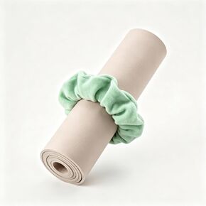 سجادة اليوجا سكرانشي - تحمل سجادة اليوجا الخاصة بك بأناقة - نسيج متين ومرن - يناسب جميع سجادات اليوجا القياسية in Kuwait