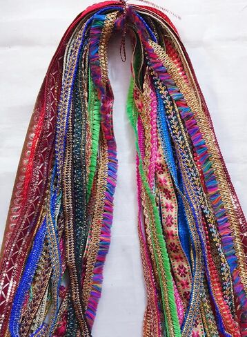 العتيقة ساري القطع الدانتيل الكثير للاشتراك الهدايا أقواس الشريط 25 pcs 25 ياردة (1 ياردة لكل) Zari Art Craft Scrapbook Borders DS356 in Kuwait