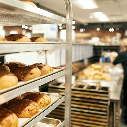 رف مخبوزات CURTA ذو 20 طبقة للخدمة الشاقة بعجلات 5 بوصات، معتمد من NSF، عالي التحمل، 26 بوصة عمق × 20 بوصة عرض × 69 بوصة ارتفاع، تخزين للصفائح النصف والكاملة in Kuwait