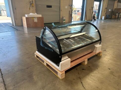 cooler depot Gelato Freezer Display Case Dipping Cabinet NSF Certified Pan Ice cream Countertop Black Frame 6 Pan DW6R in Kuwait
