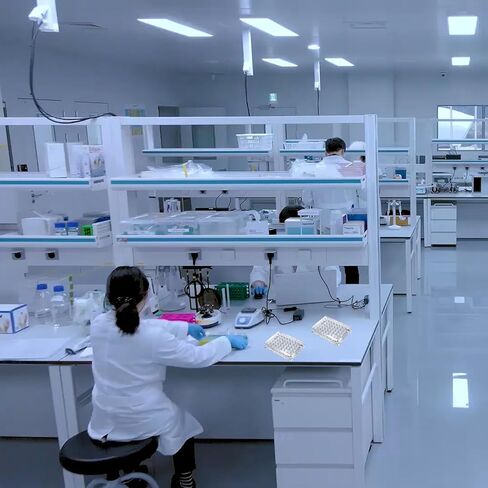 48 Well Cell Culture Plate Serving Tray, 2 PCS Pill Filler Tray, Tissue Culture Plate for Lab Equipment (Holes Dia: 1.1cm) in Kuwait