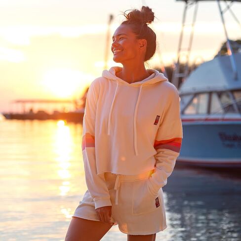 Salt Life Women's Baja Salt Cropped Hoodie in Saudi Arabia