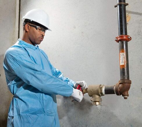 Outerlayer Disposable Coverall with Elastic Wrist and Open Ankle in Saudi Arabia