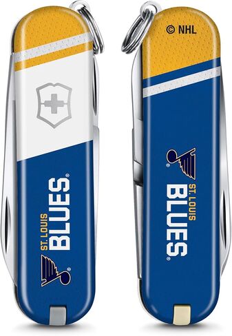 سكين الجيش السويسري Victorinox Classic SD - سكين جيب سويسري مدمج 7 وظائف مع شفرة صغيرة ومفك براغي وحلقة مفاتيح - سانت لويس بلوز in Kuwait