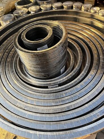 Gemmy Heart Not ASME Spiral Wound Gasket with SS304 Inner Ring,Graphite Filled,5Pcs 12" DN300 (5Pcs 12" DN300) in Kuwait