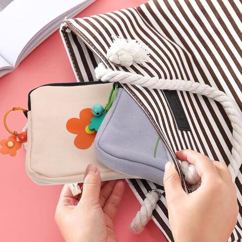 حقيبة نوليتوي قطعتين لمدرسة الفتيات المراهقات، حقيبة تخزين مناديل صحية سرية، منظم وسادة الدورة الشهرية من القماش وحامل سدادة للسفر والمكتب والمحفظة (11.5 × 11.5 سم) in Kuwait