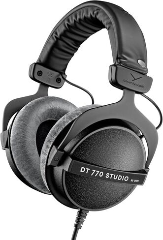 سماعات رأس Beyerdynamic DT 770 Pro Studio - فوق الأذن، مغلقة من الخلف، تصميم احترافي للتسجيل والمراقبة (80 أوم، رمادي) (متجدد) in Saudi Arabia
