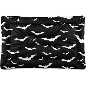 سجادة سرير للكلاب من Mazeann، سرير كبير للحيوانات الأليفة للهالوين مع خفافيش، قابل للغسل ومضاد للانزلاق من أسفل الكلب، وسادة مريحة ومريحة لبيت الكلب، بساط قفص للقطط، وسادة للحيوانات الأليفة، مقاس 45.72 × 60.96 سم in Kuwait